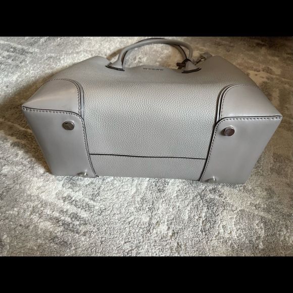 Michael Kors Large Mercer Gallery Tote - Picture 15 of 16